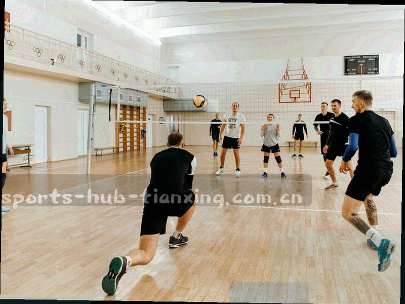 红色几何图形构成的抽象主场看台视觉